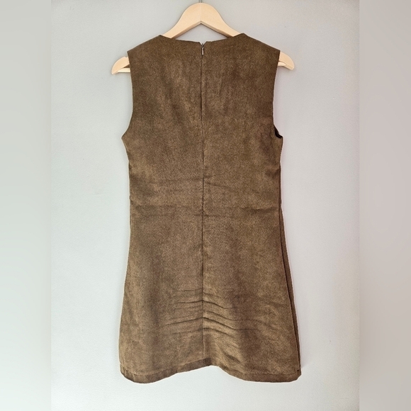 Designer dress Rinascimento tan color with ornements - Picture 4 of 4